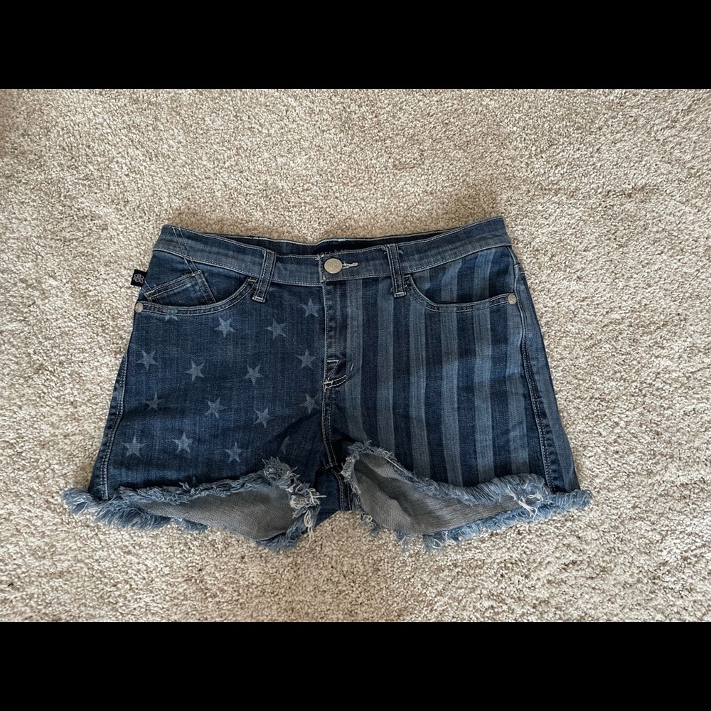Women's Dark Wash Flag-Print Denim Shorts